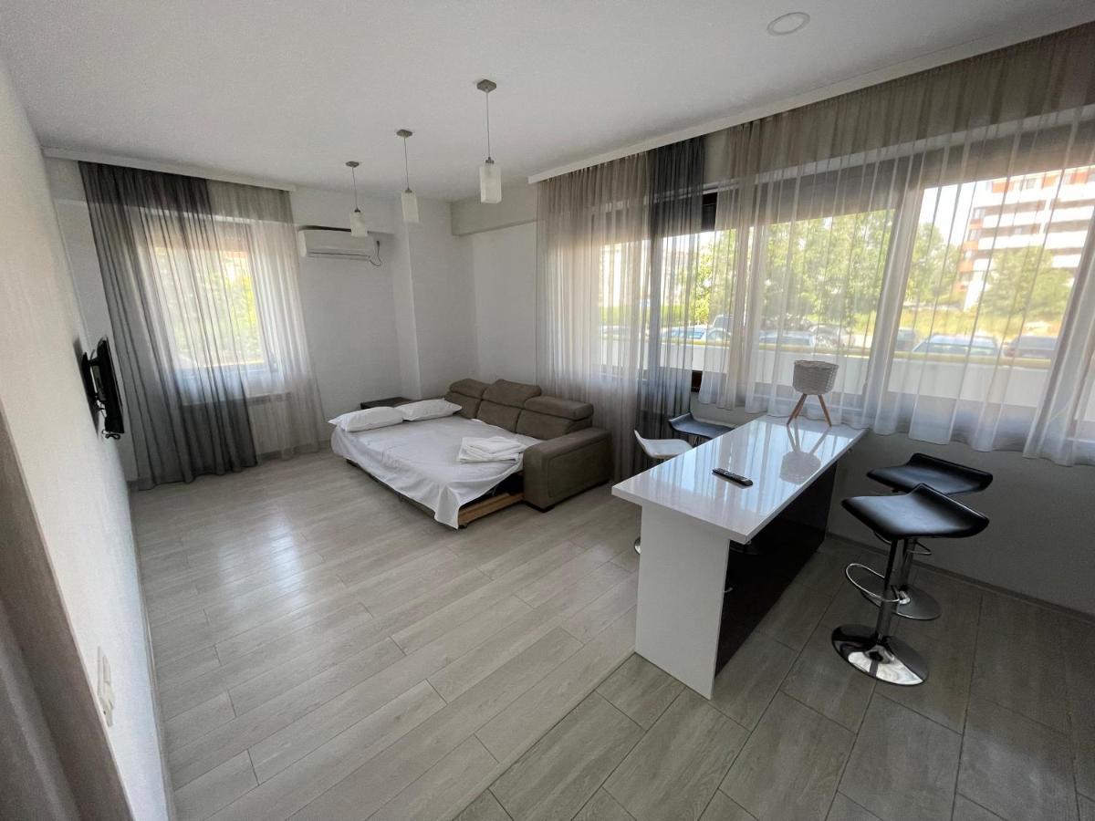 Mamaia Lake Apartments Constanta Exterior photo