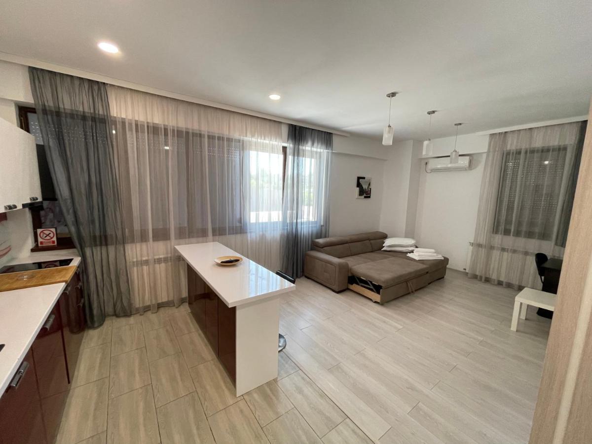 Mamaia Lake Apartments Constanta Exterior photo