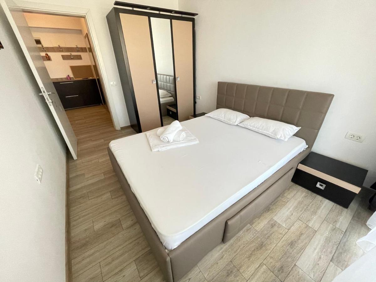 Mamaia Lake Apartments Constanta Exterior photo