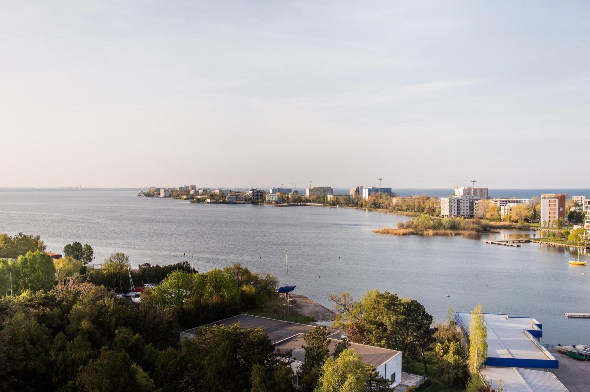 Mamaia Lake Apartments Constanta Exterior photo